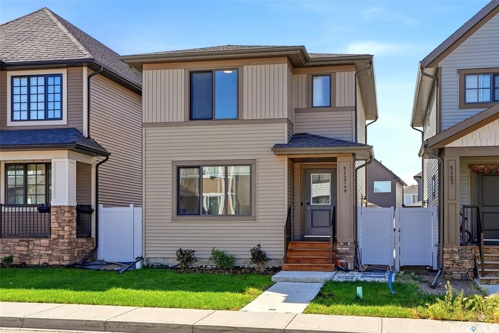 Property Photo:  5127 Kaufman Avenue  SK S4V 3W3 