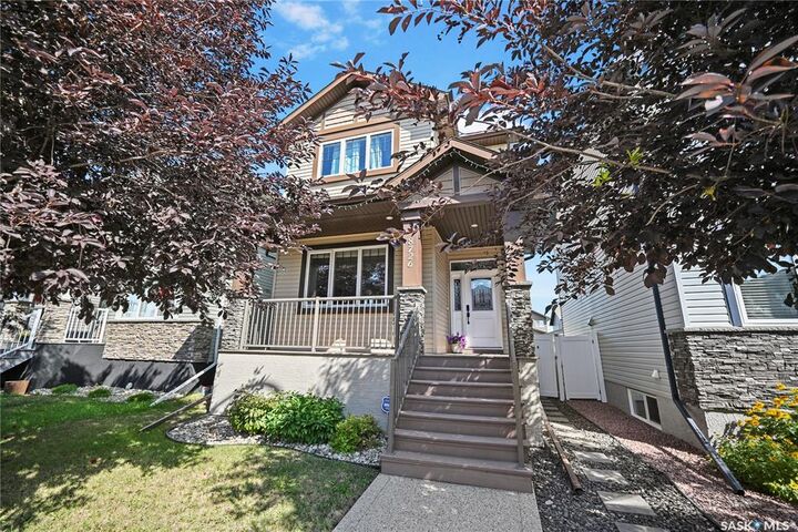 Property Photo:  8726 Archer Lane  SK S4Y 0B7 