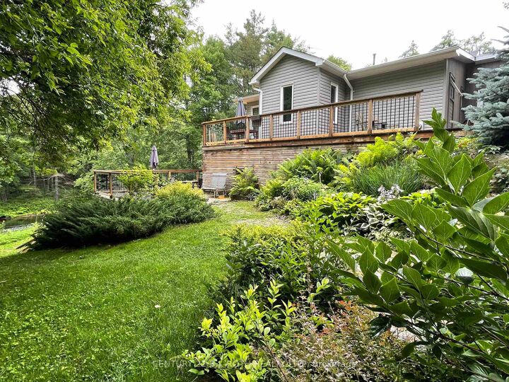 Photo de la propriété:  8101 Kings River Road  ON L0K 2B0 