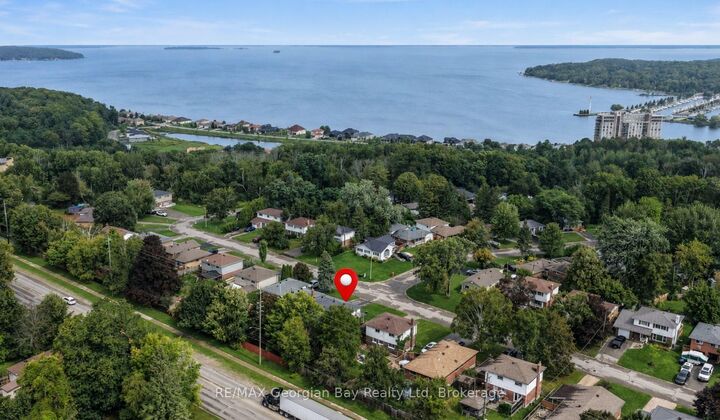 Property Photo:  718 Birchwood Drive  ON L4R 2P7 
