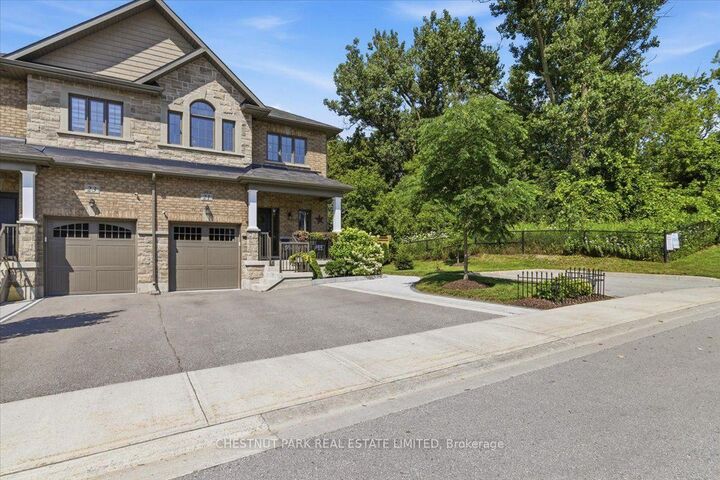 Property Photo:  21 Gord Matthews Way  ON L9P 0E9 
