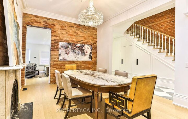 Property Photo:  38 Beaconsfield Avenue Main House  ON M6J 3H9 
