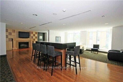 Property Photo:  8 Scollard Street S 605  ON M5R 1M2 