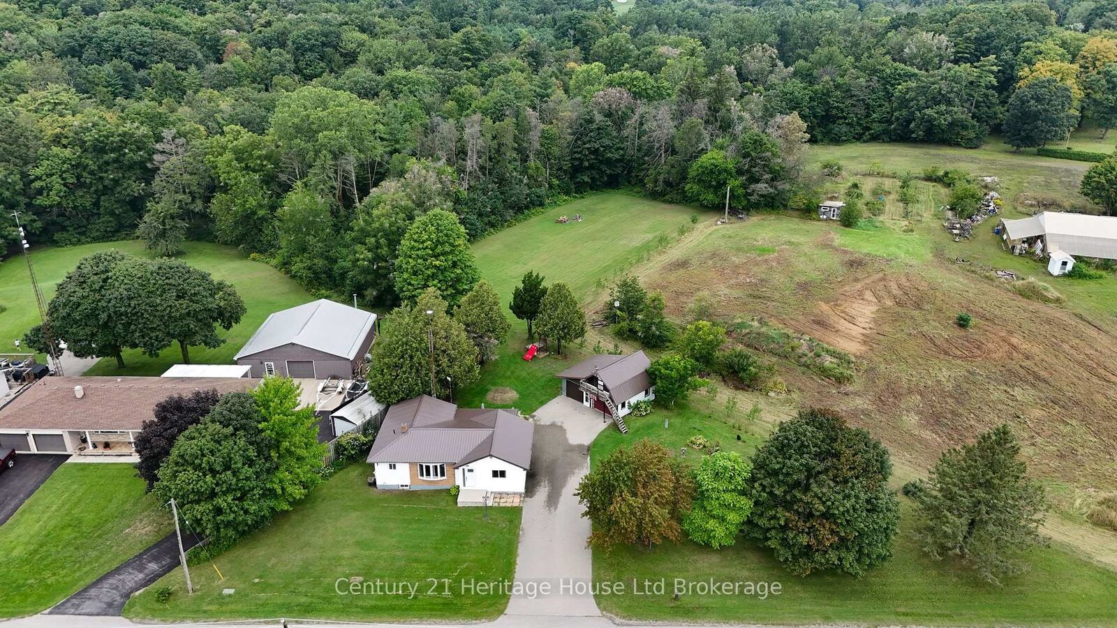 Property Photo:  185559 Cornell Road  ON N0J 1R0 