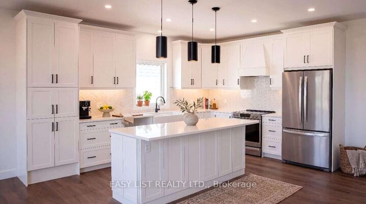 Property Photo:  181 Jean Drive  ON K7G 3C4 