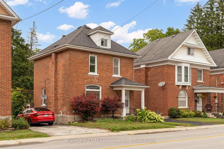 Property Photo:  432 14th Street W  ON N4K 3Y2 