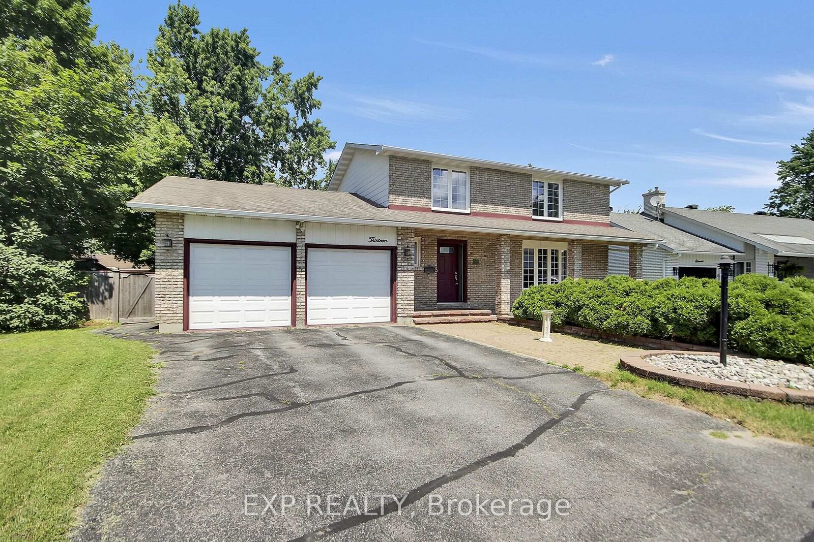 Property Photo:  13 Shanel Place  ON K2J 1C3 