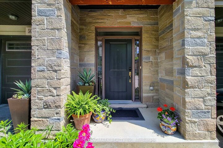 Property Photo:  52 Sonoma Valley Crescent  ON L9B 0J3 
