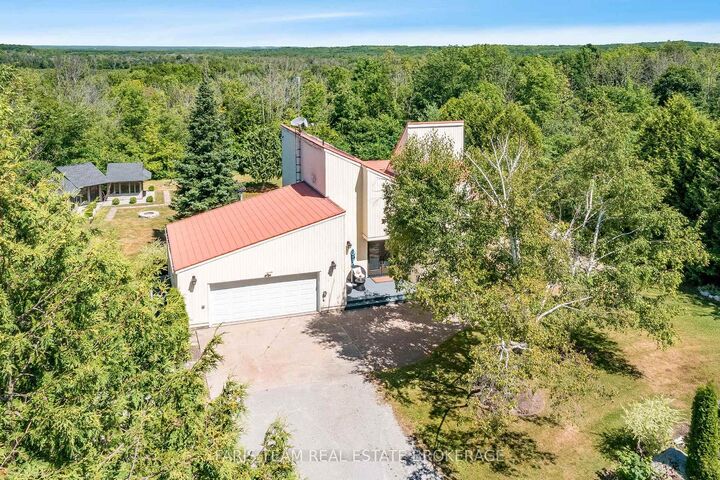 Property Photo:  249 Medonte Sideroad 2 N/A  ON L0K 1E0 
