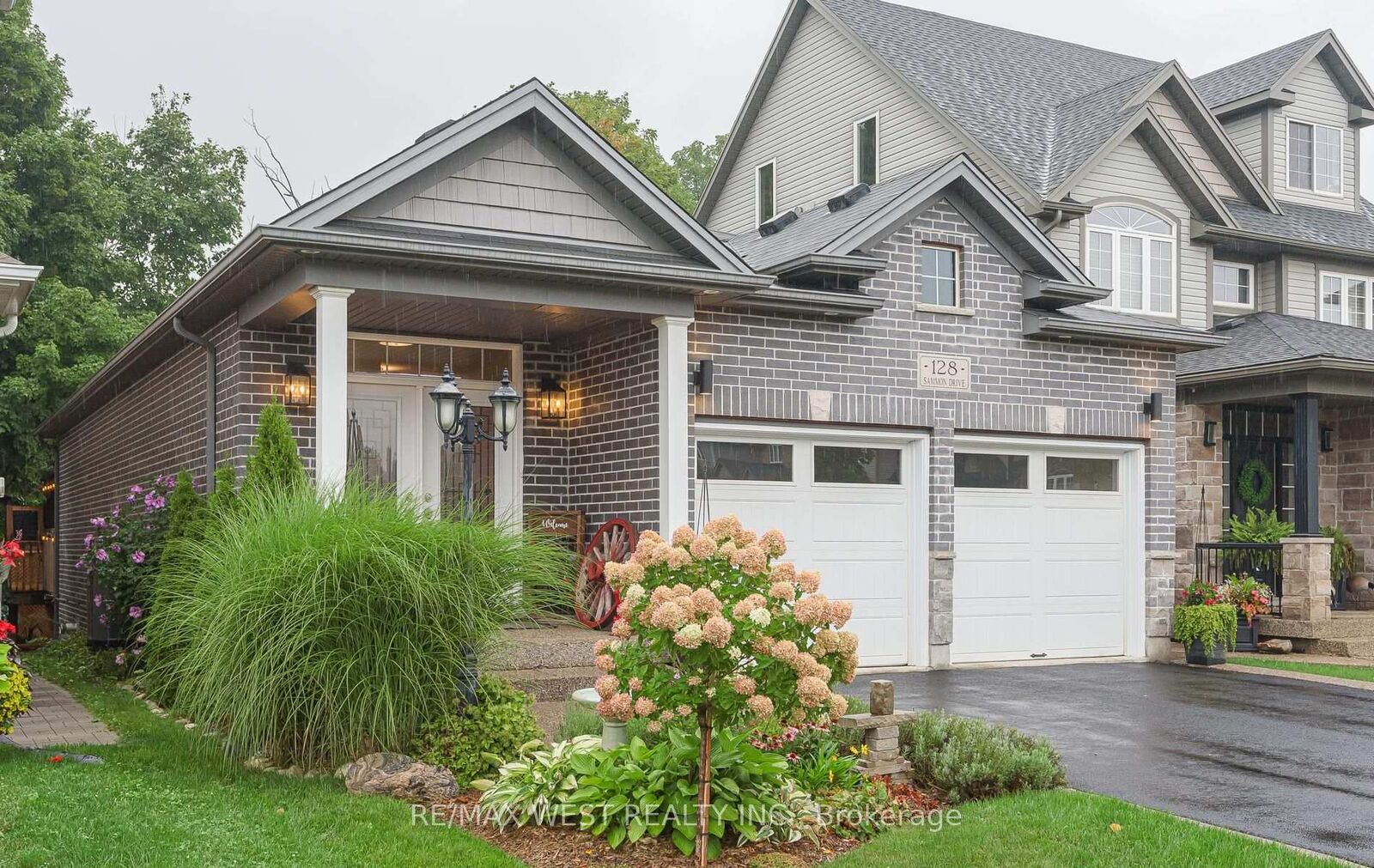 Property Photo:  128 Sammon Drive  ON N0B 2K0 