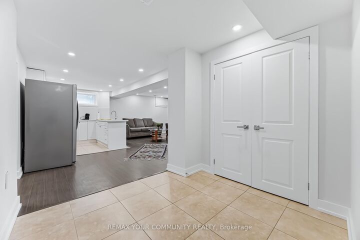 Property Photo:  200 Goulding Avenue N Lower  ON M2R 2P4 