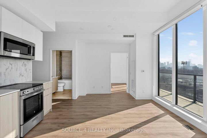 Property Photo:  500 Dupont Street 717  ON M6G 0B8 