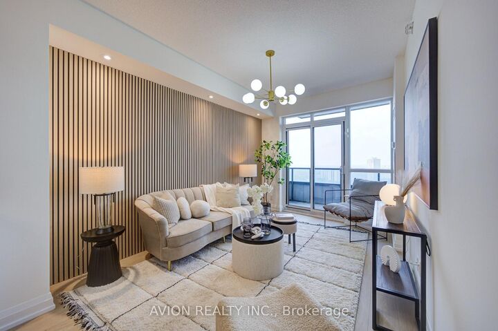 Property Photo: 7171 Yonge Street 2409 ON L3T 0C8