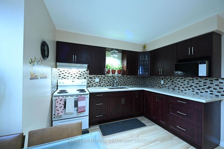 Property Photo:  351 Military Trail 15  ON M1E 4E5 