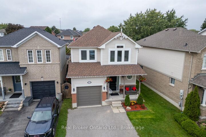 Property Photo:  36 Bannister Street  ON L1C 5L8 