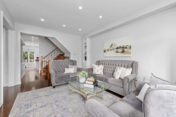 Property Photo:  162 Bob Yuill Drive  ON M9M 0B1 