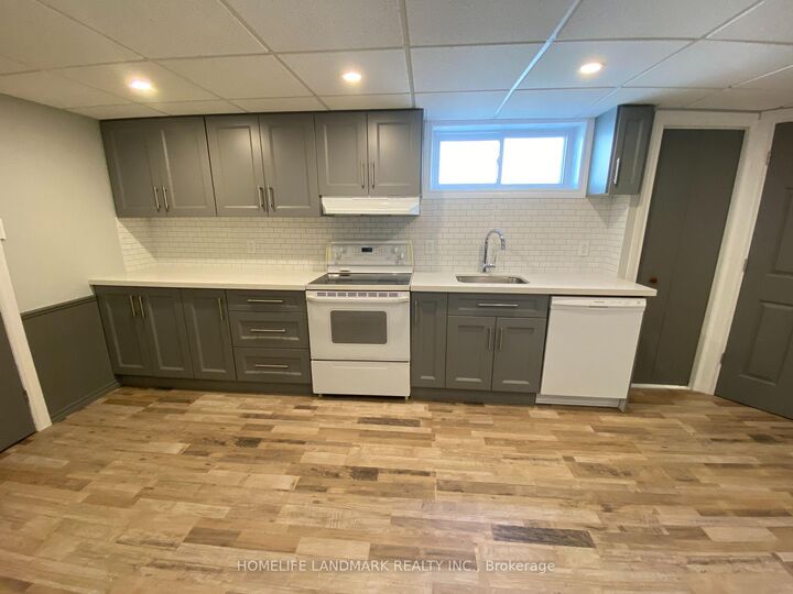 Property Photo:  11 Pindar Crescent Lower  ON M2J 3L3 
