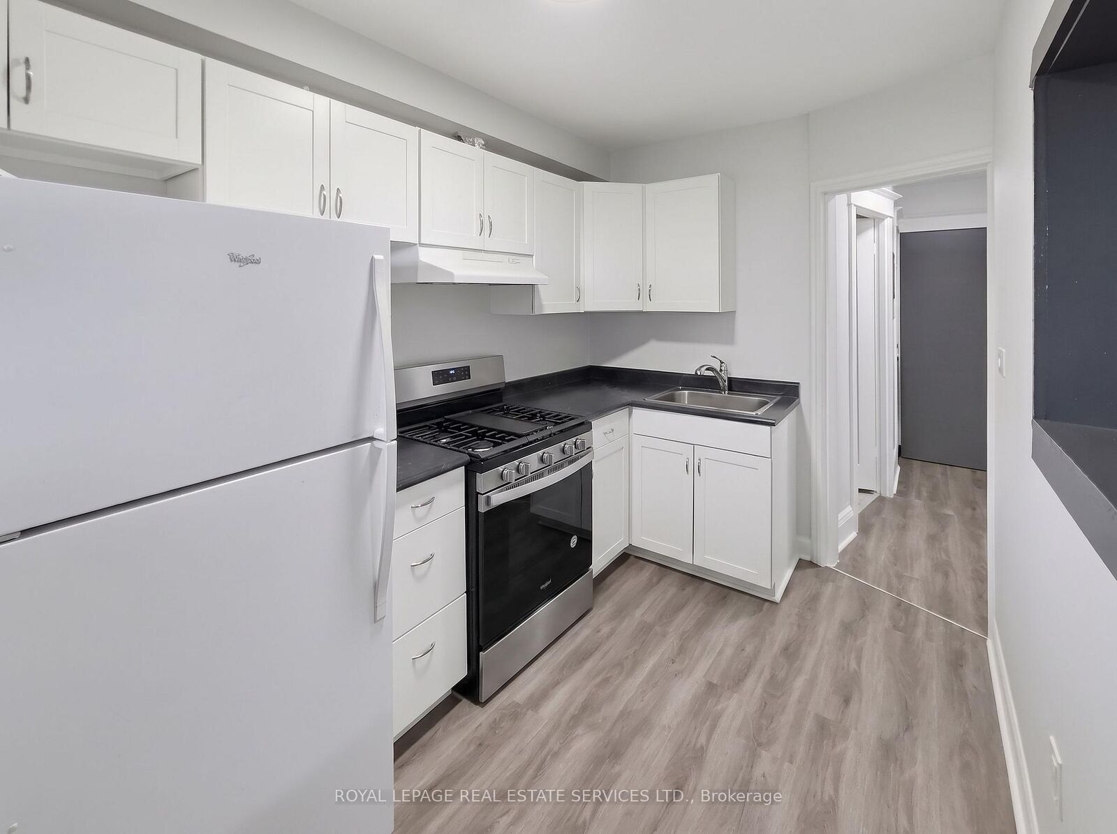 Property Photo:  8 Ottawa Street N 6  ON L8H 3Y7 