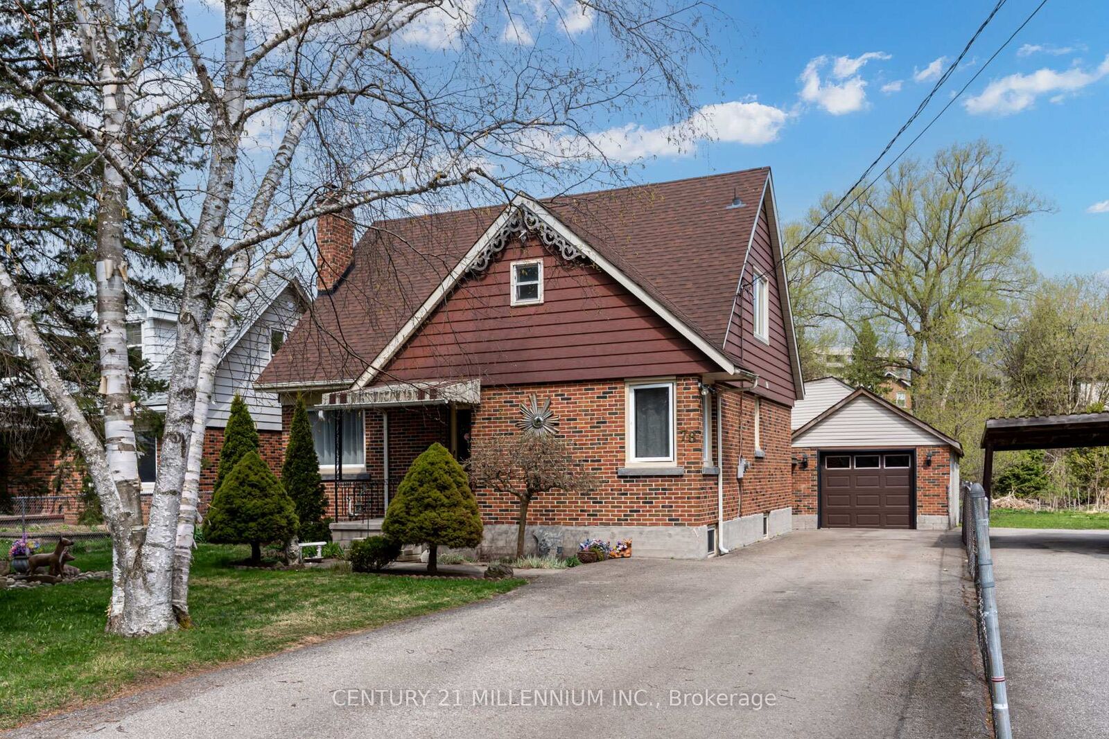 Property Photo:  78 York Road  ON N1E 3E6 