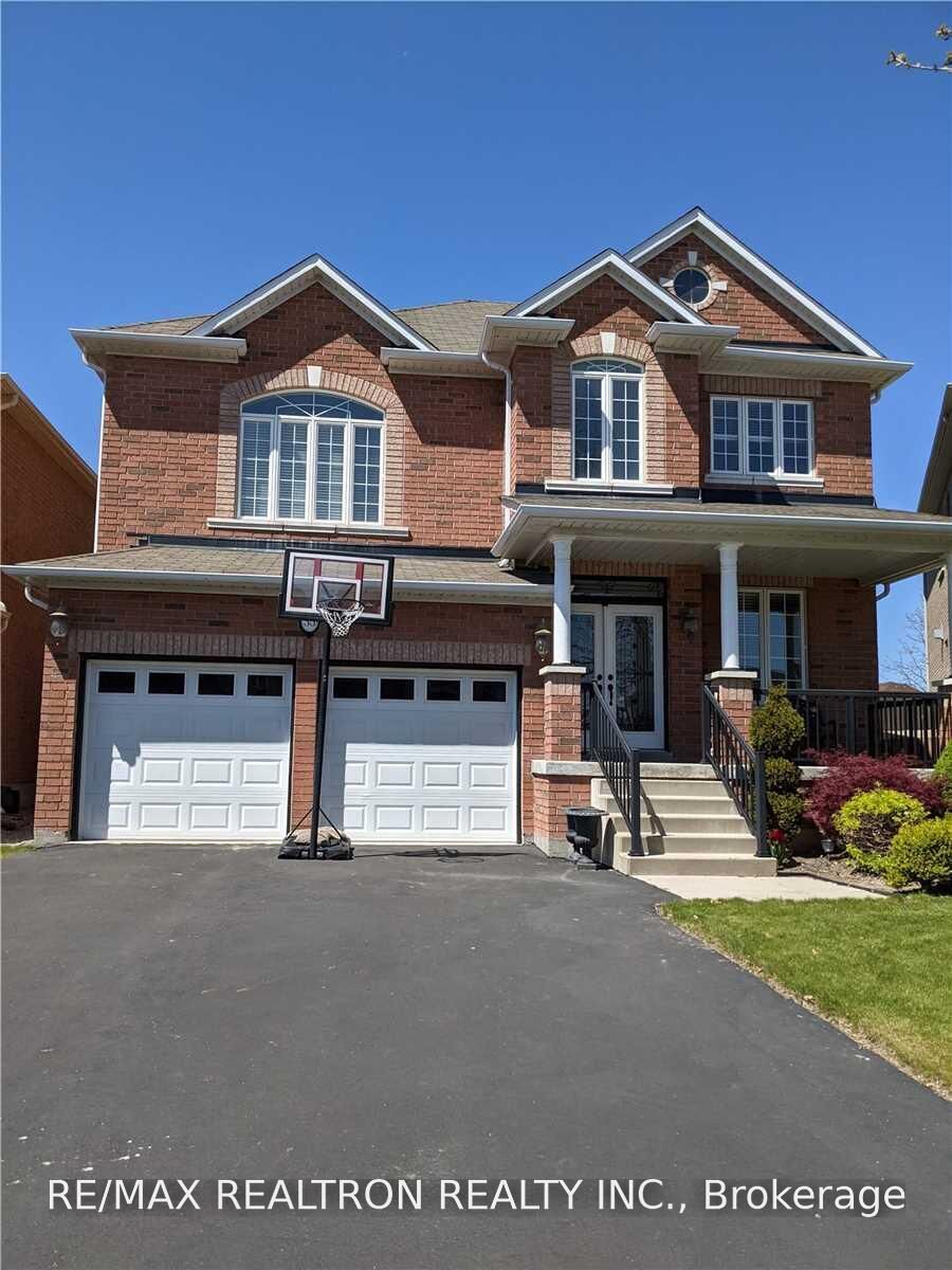 Property Photo:  