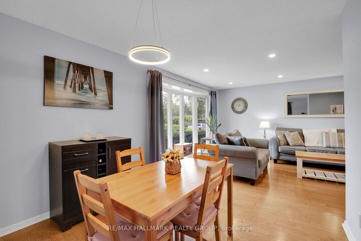 Property Photo:  90 Chesterton Drive  ON K2E 5T6 