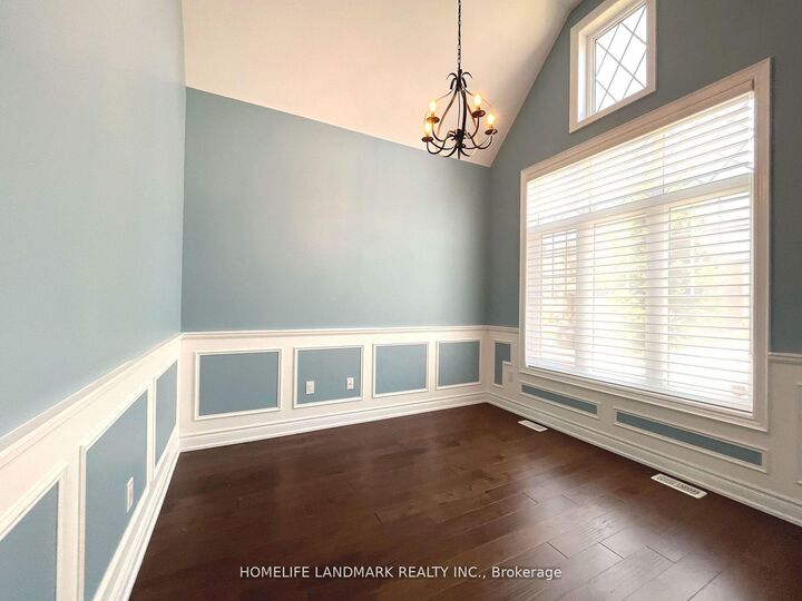 Property Photo:  39 Larkin Avenue  ON L7B 0N9 