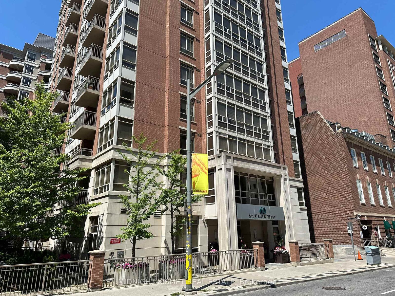 Property Photo:  60 St Clair Avenue W 502  ON M4V 1M7 