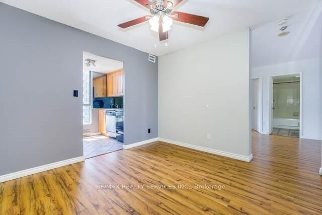 Property Photo:  145 Hillcrest Avenue 1016  ON L5B 3Z1 