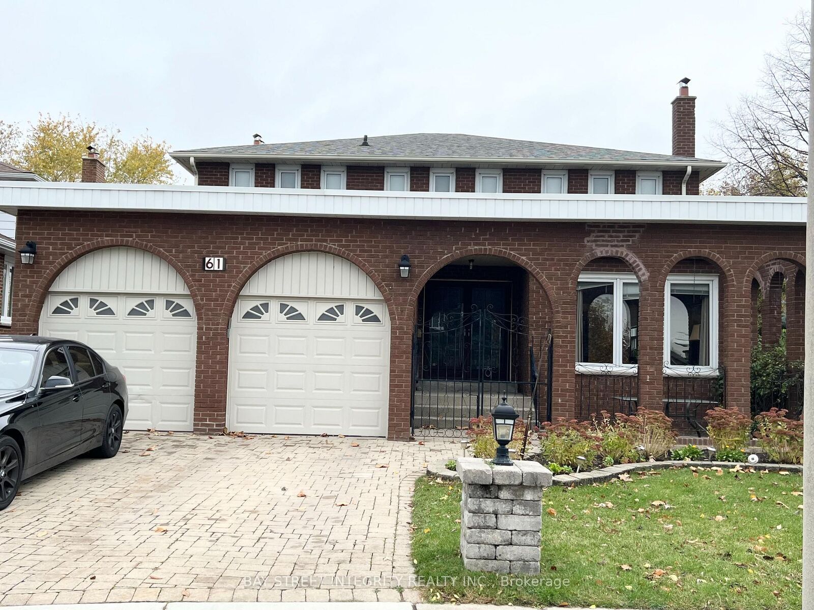 Property Photo:  61 Morbank Drive  ON M1V 2M1 