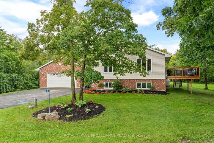 Property Photo:  18 East Townline Road  ON K0E 1R0 