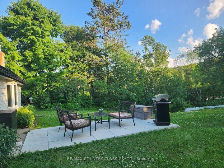 Property Photo:  12 Hastings Street S  ON K0L 1C0 