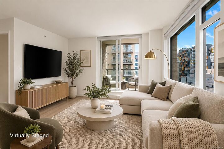 Property Photo:  845 Johnson St #707  BC V8W 0G3 