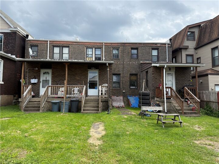 Property Photo:  7519-7521 Roslyn Street  PA 15218 