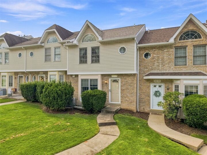 Property Photo:  3033 Estate Dr  PA 15071 