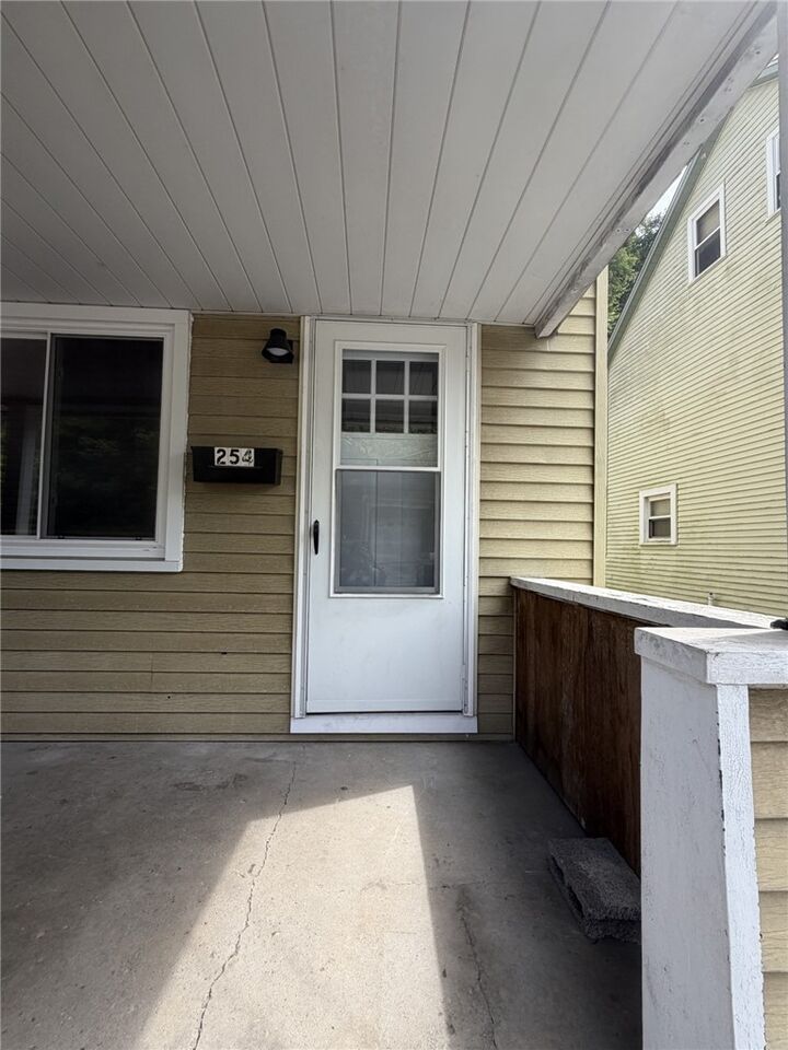 Property Photo:  254 Bailies Run Rd  PA 15030 
