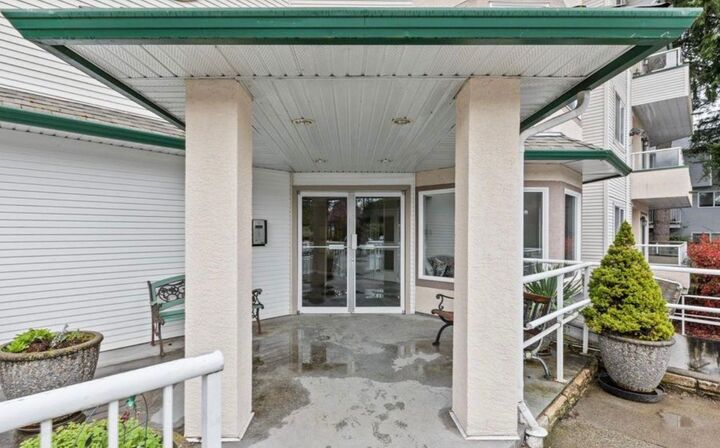 Property Photo:  3063 Immel Street 213  BC V2S 4L3 