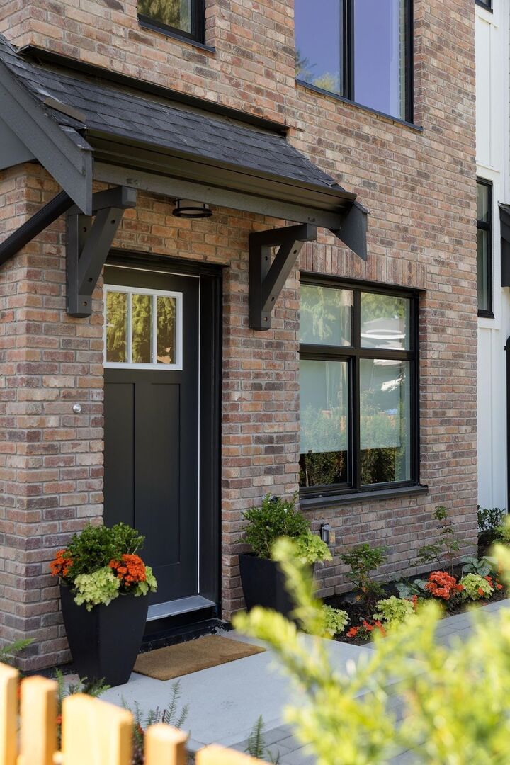 Property Photo: 2190 Rindall Avenue 10 BC V3C 0T9