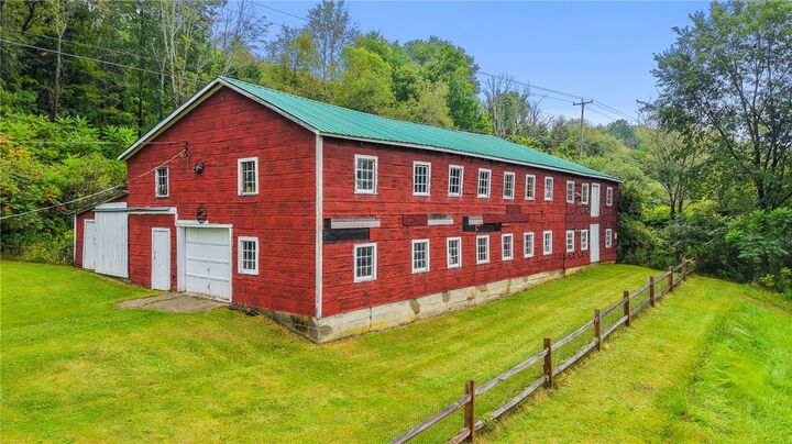 Property Photo:  440 Van Etten Road  NY 14883 