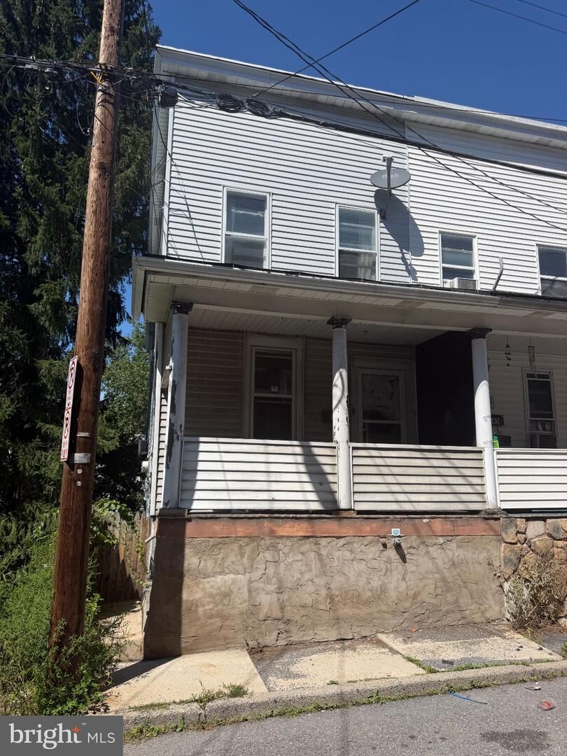 Property Photo:  347 W Kline Avenue  PA 18232 