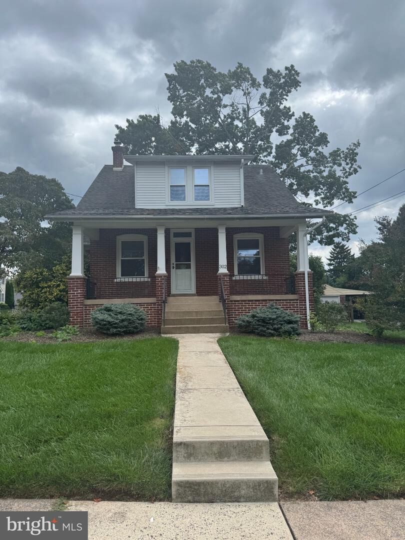 Property Photo:  302 W Chestnut Street  PA 18964 