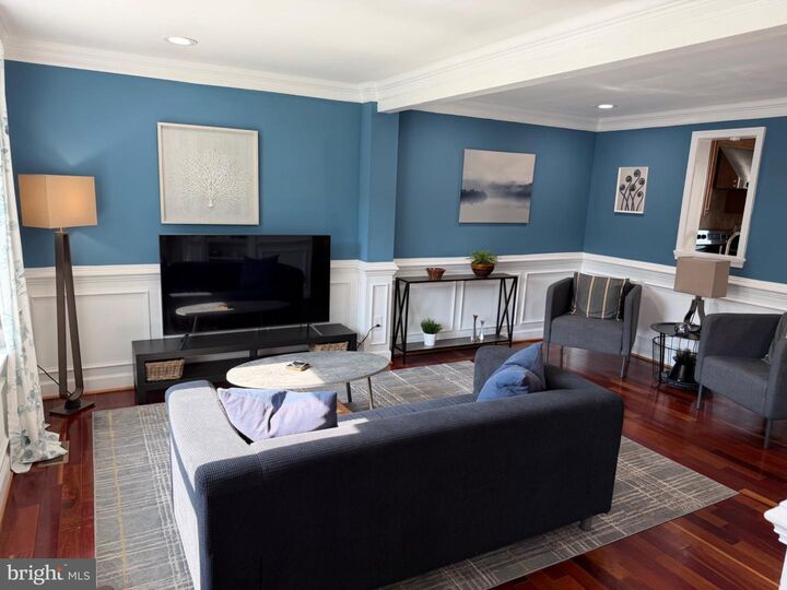 Property Photo:  5572 Glasgow Woods Court  VA 22032 