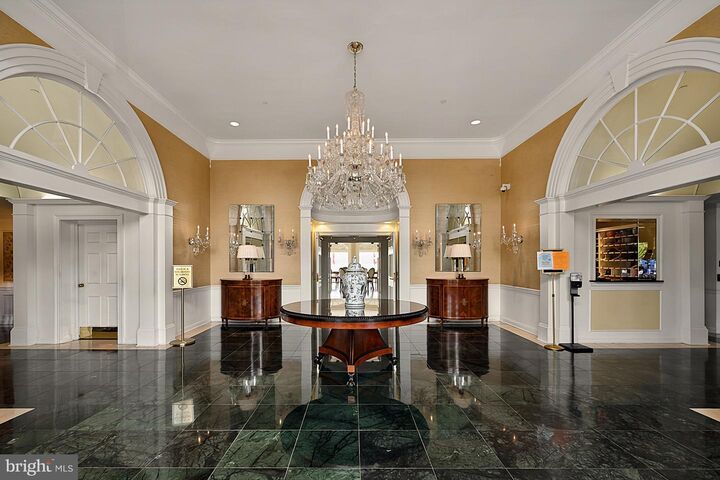 Property Photo:  1250 S Washington Street 416  VA 22314 