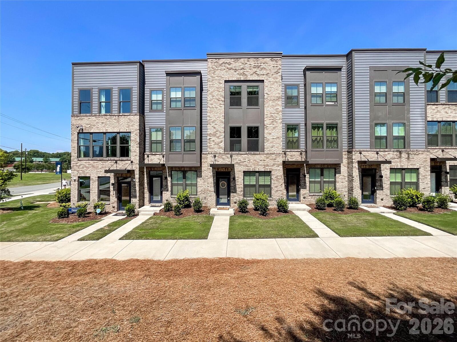 Property Photo:  3122 Coquina Lane  NC 28206 