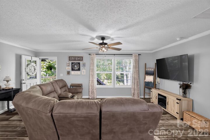 Property Photo:  140 Fernwood Court  NC 27371 