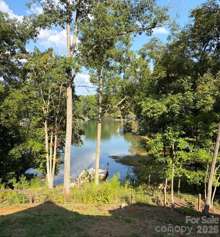 Property Photo: 5049 Titanic Road SC 29732