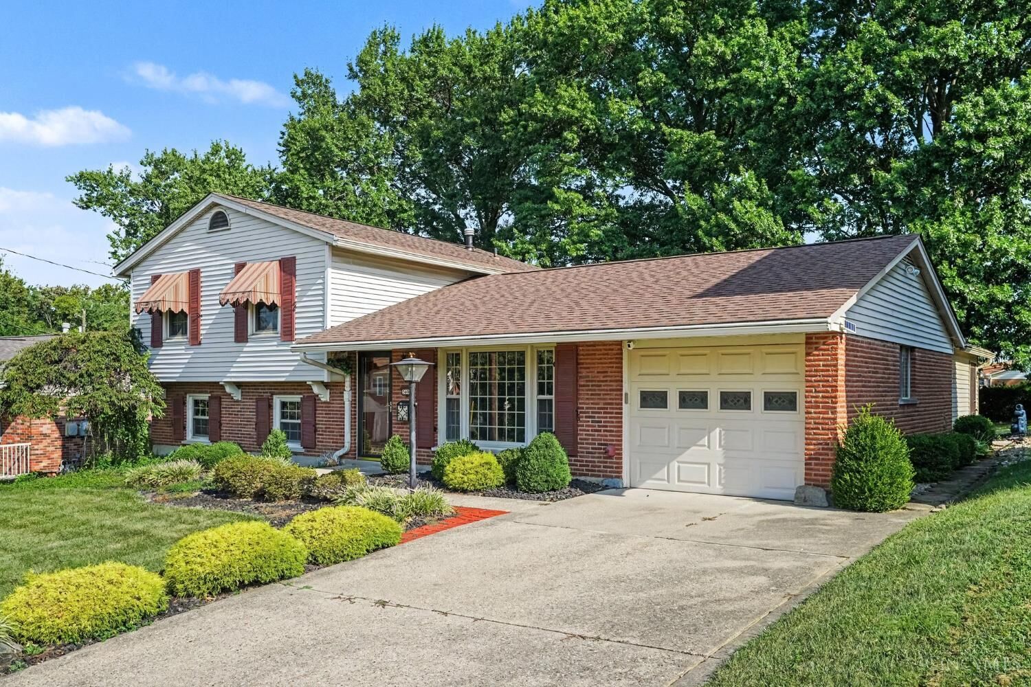 Property Photo:  5494 Cleander Drive  OH 45238 
