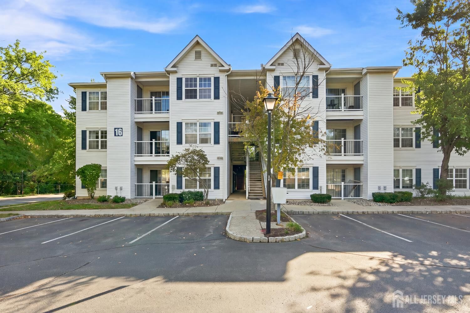 Property Photo:  1634 Waterford Drive  NJ 08817 
