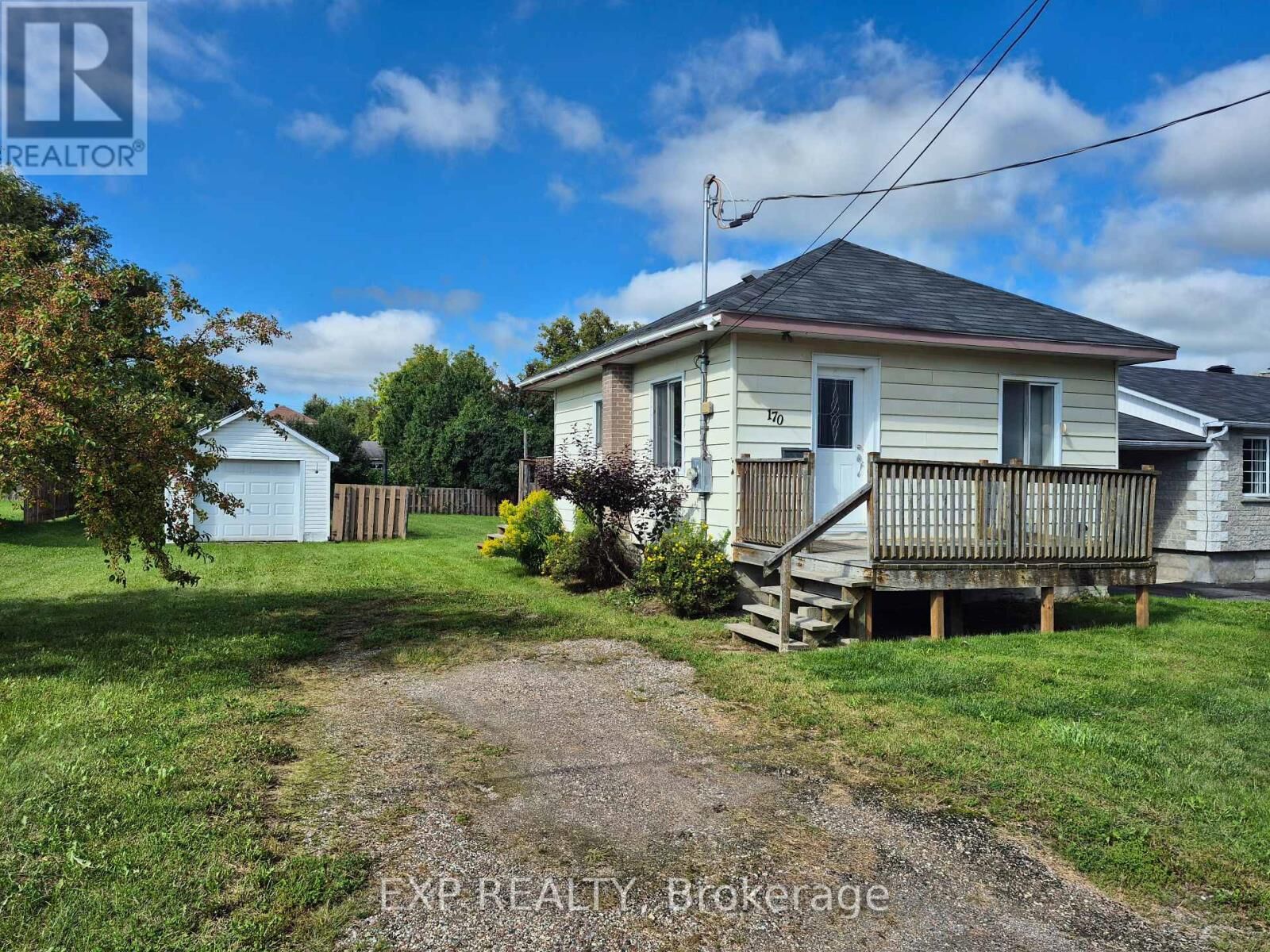 Property Photo: 170 June Street ON K7V 2K3