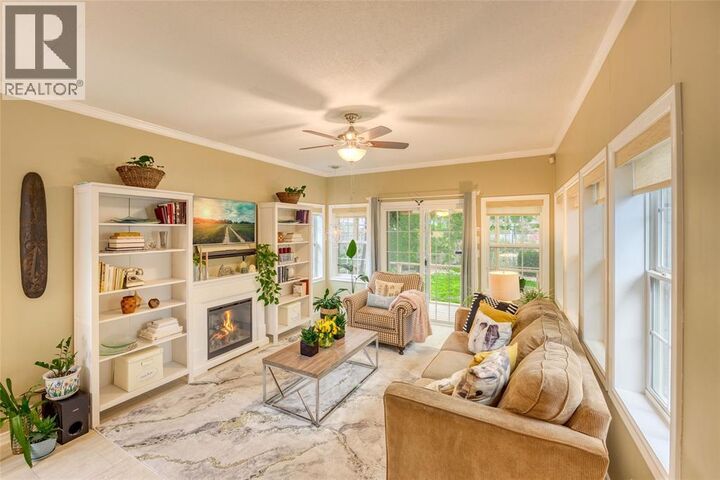 Property Photo: 333 Cameron Street ON N7T 4B4