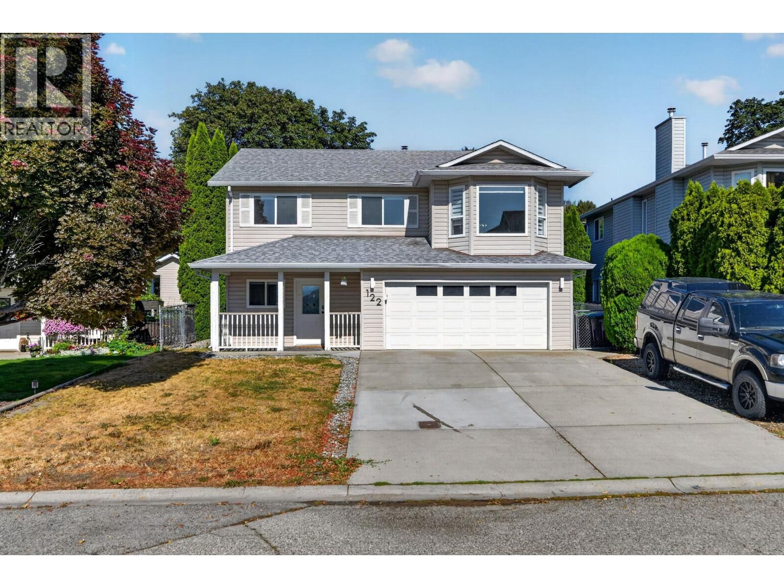 Property Photo:  122 Wyndham Crescent  BC V1V 1Z2 